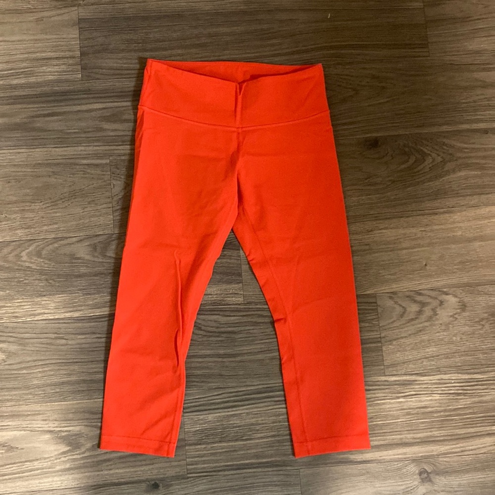 Lululemon Cropped Leggings Size 8